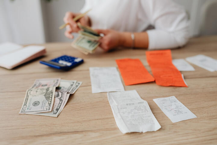How to Track Your Spending and Find Budget Leaks